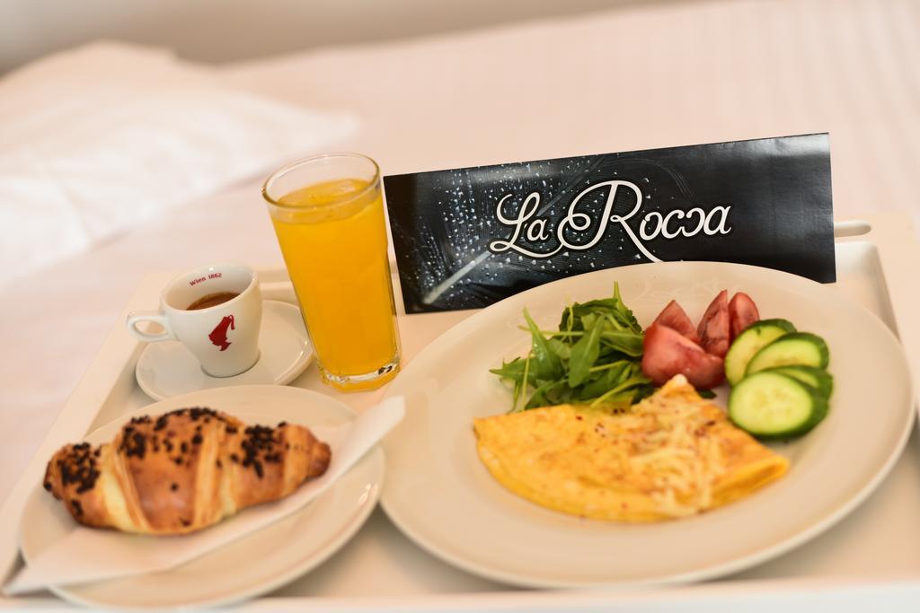 La Rocca Boutique Hotel Крайова Екстериор снимка